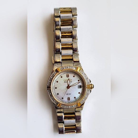 Citizen Eco-Drive Riva, Diamond Accent, MOP, Women's Two-Tone 26mm, EUC! - Picture 11 of 17